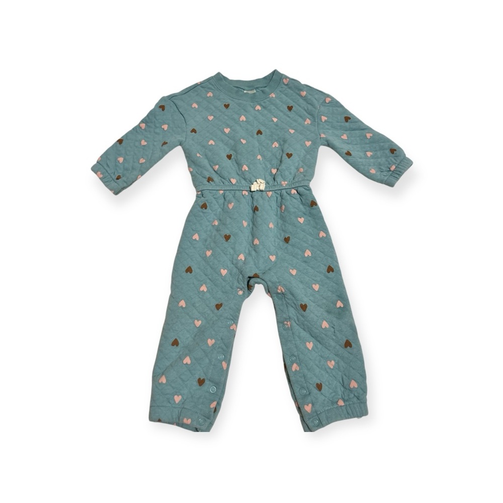 5/$30 🎈 Carters heart patterned quilted jumpsuit size 18 months